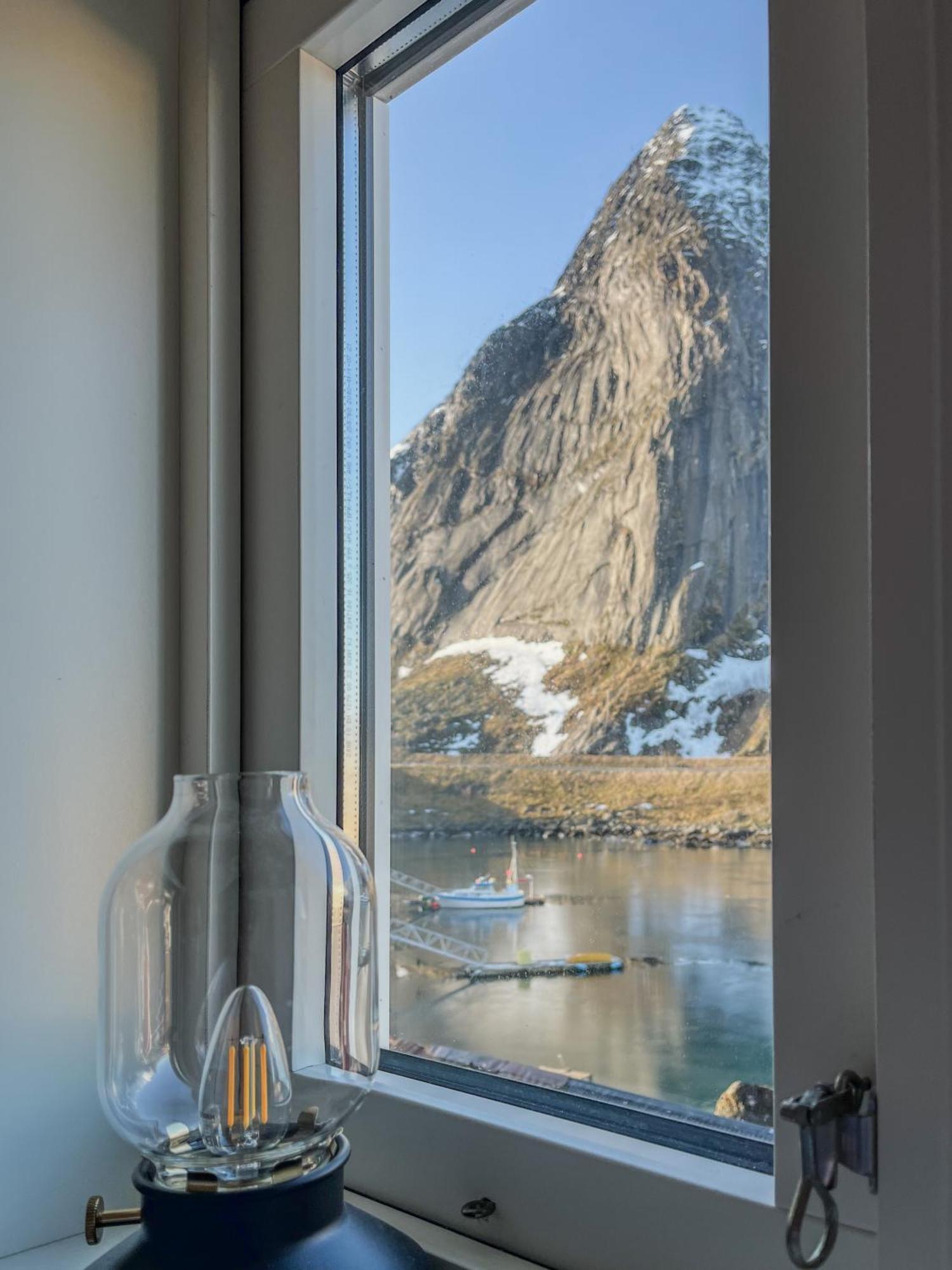 Husly Reine - Your Home With Reinebringen View エクステリア 写真