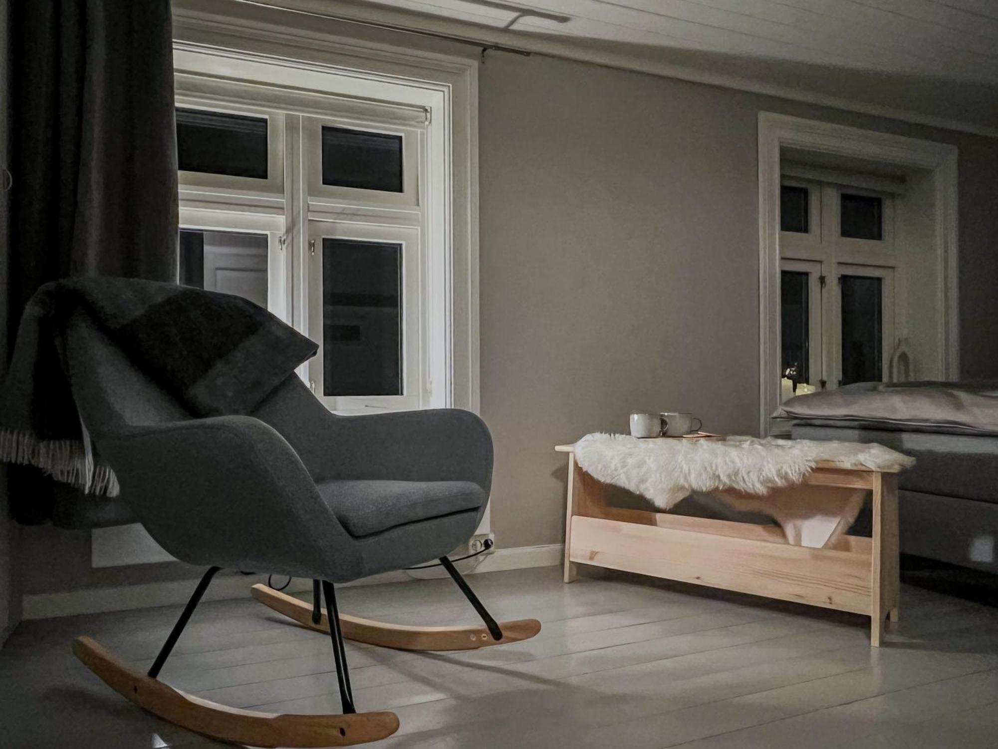 Husly Reine - Your Home With Reinebringen View エクステリア 写真