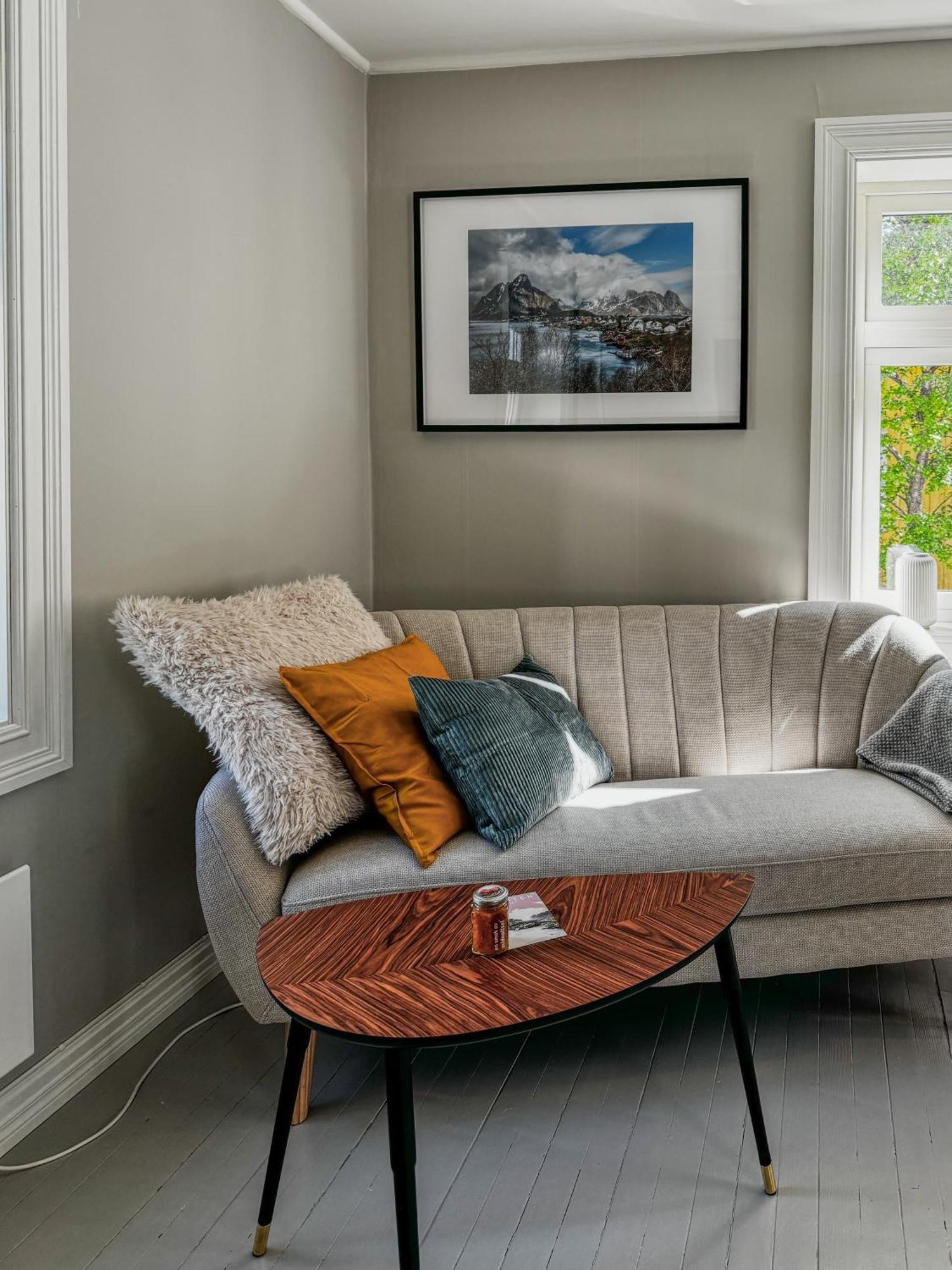 Husly Reine - Your Home With Reinebringen View エクステリア 写真
